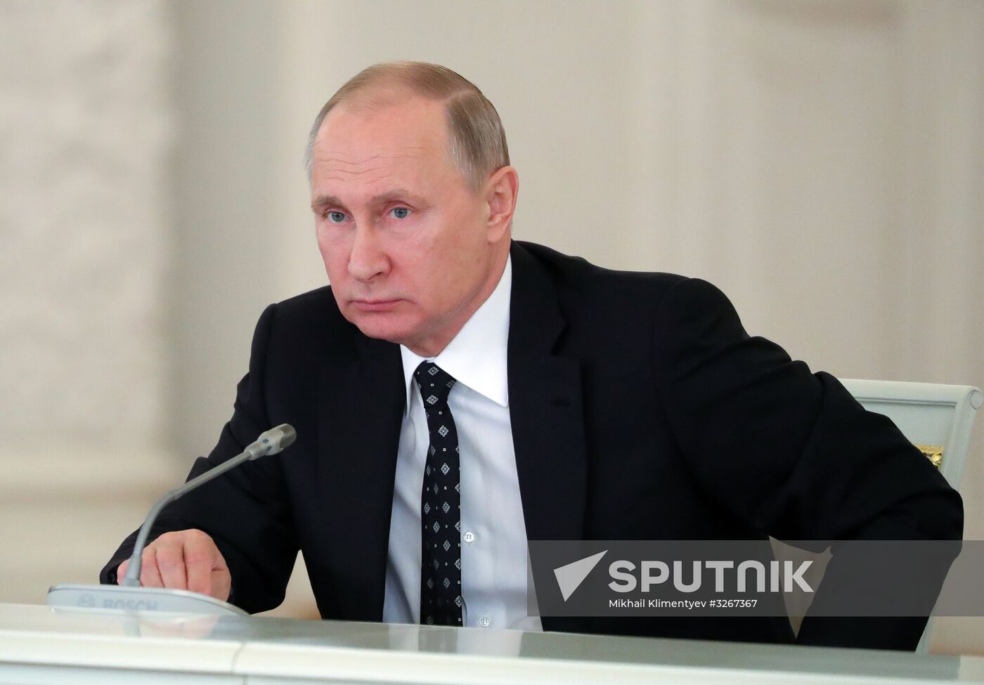 President Putin chairs meeting of State Council on regions' investment attractiveness