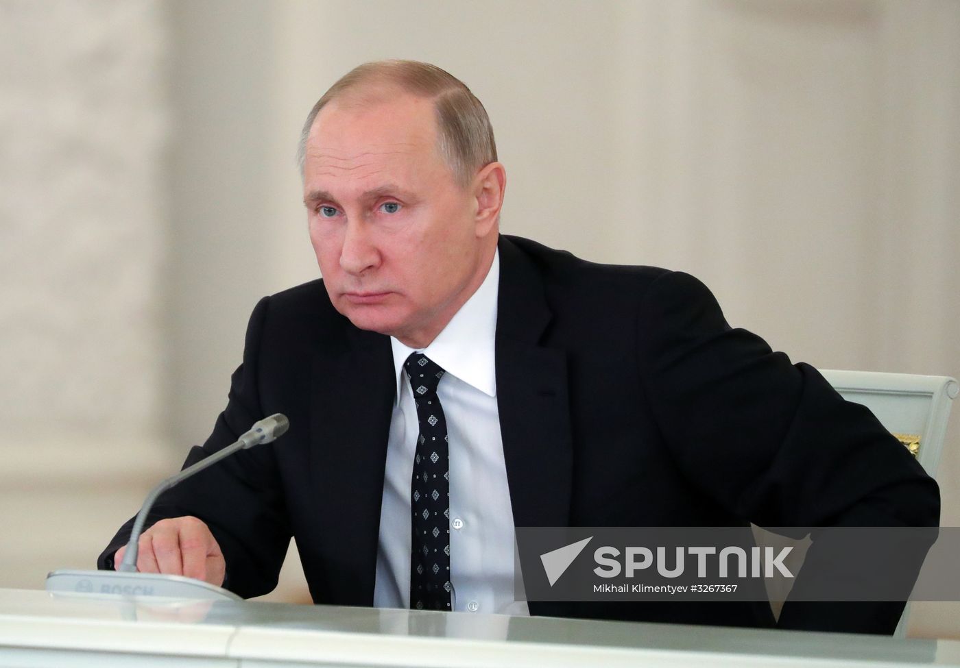 President Putin chairs meeting of State Council on regions' investment attractiveness