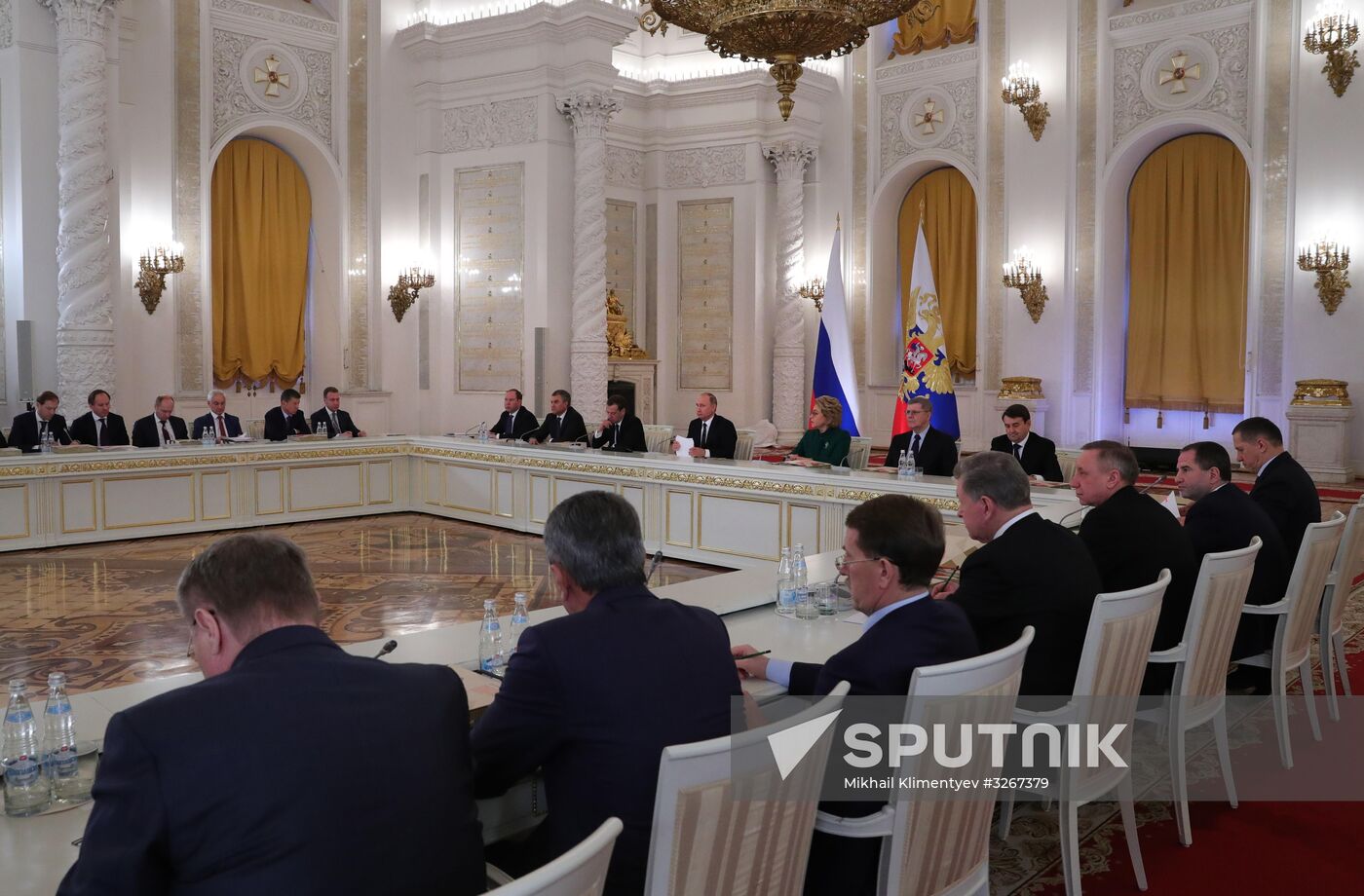 President Putin chairs meeting of State Council on regions' investment attractiveness