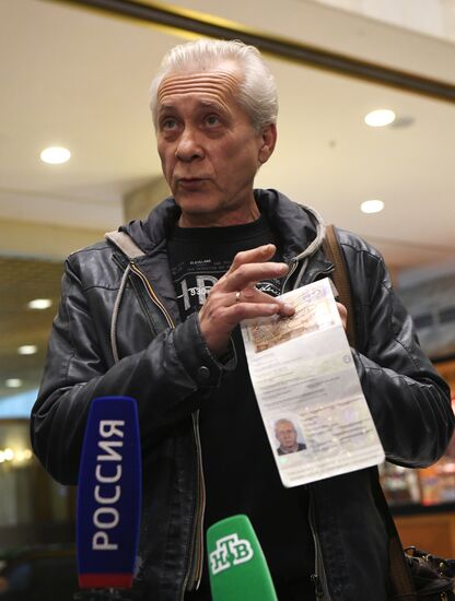 Belarusian doctors Sergei Zdota and Inna Babush released in Libya