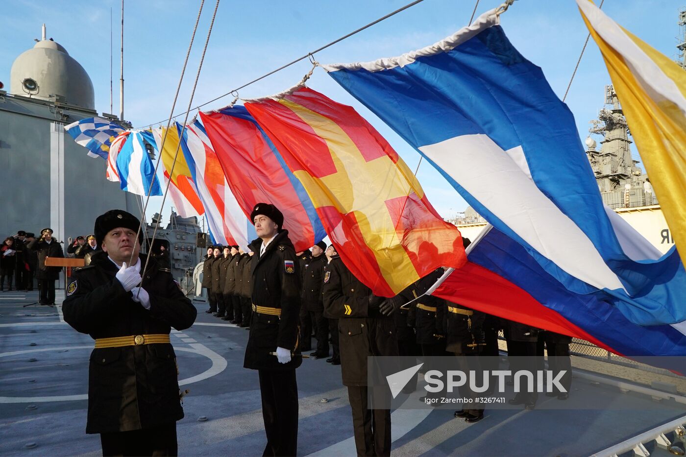 Naval ensign is raised on Admiral Makarov frigate in Kaliningrad