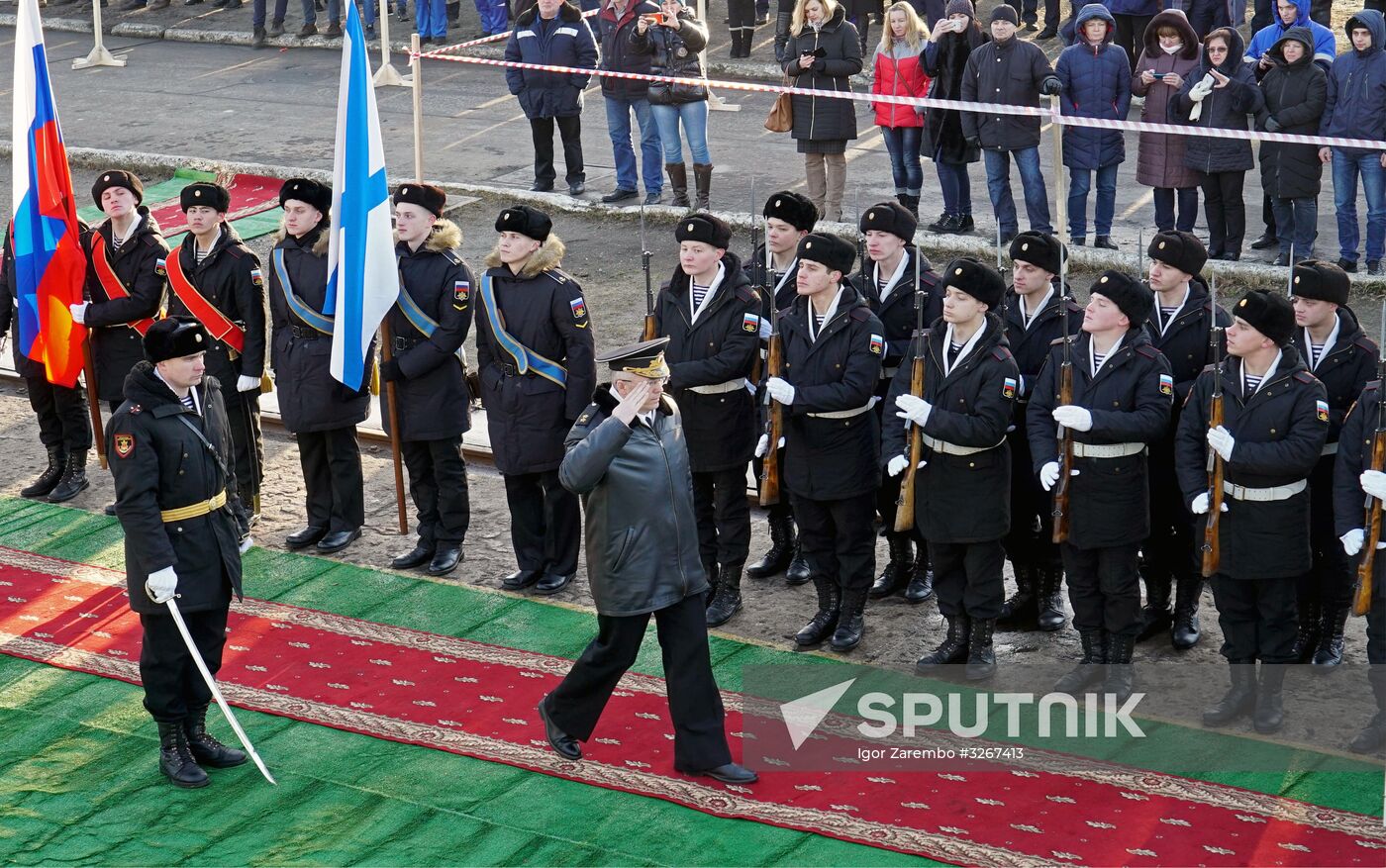 Naval ensign is raised on Admiral Makarov frigate in Kaliningrad
