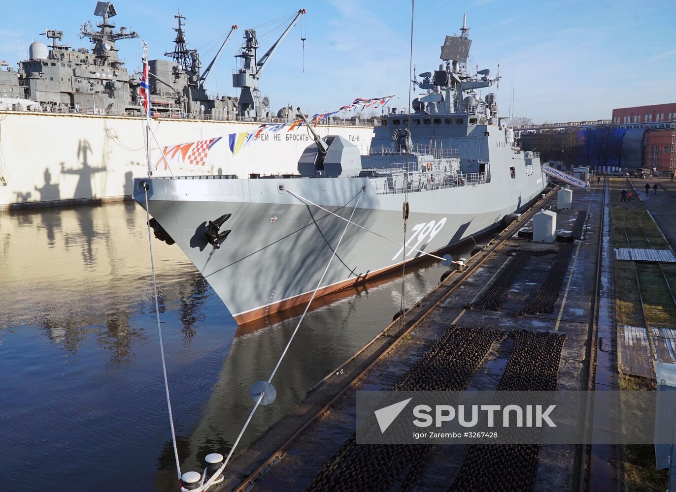 Naval ensign is raised on Admiral Makarov frigate in Kaliningrad
