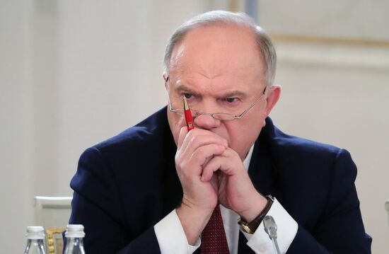 President Putin chairs meeting of State Council on regions' investment attractiveness