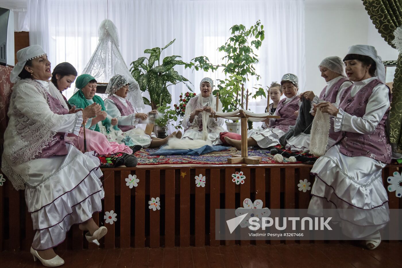 An evening gathering as a tradition