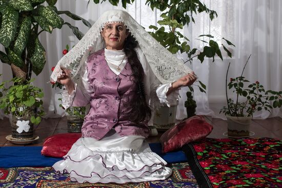 An evening gathering as a tradition