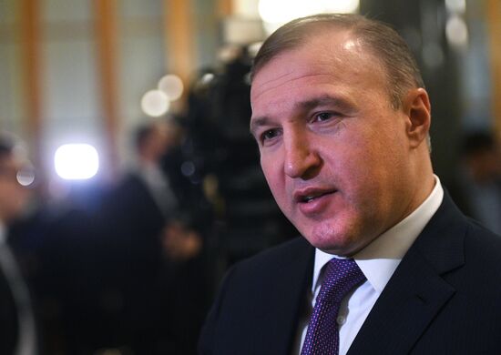 President Putin chairs meeting of State Council on regions' investment attractiveness