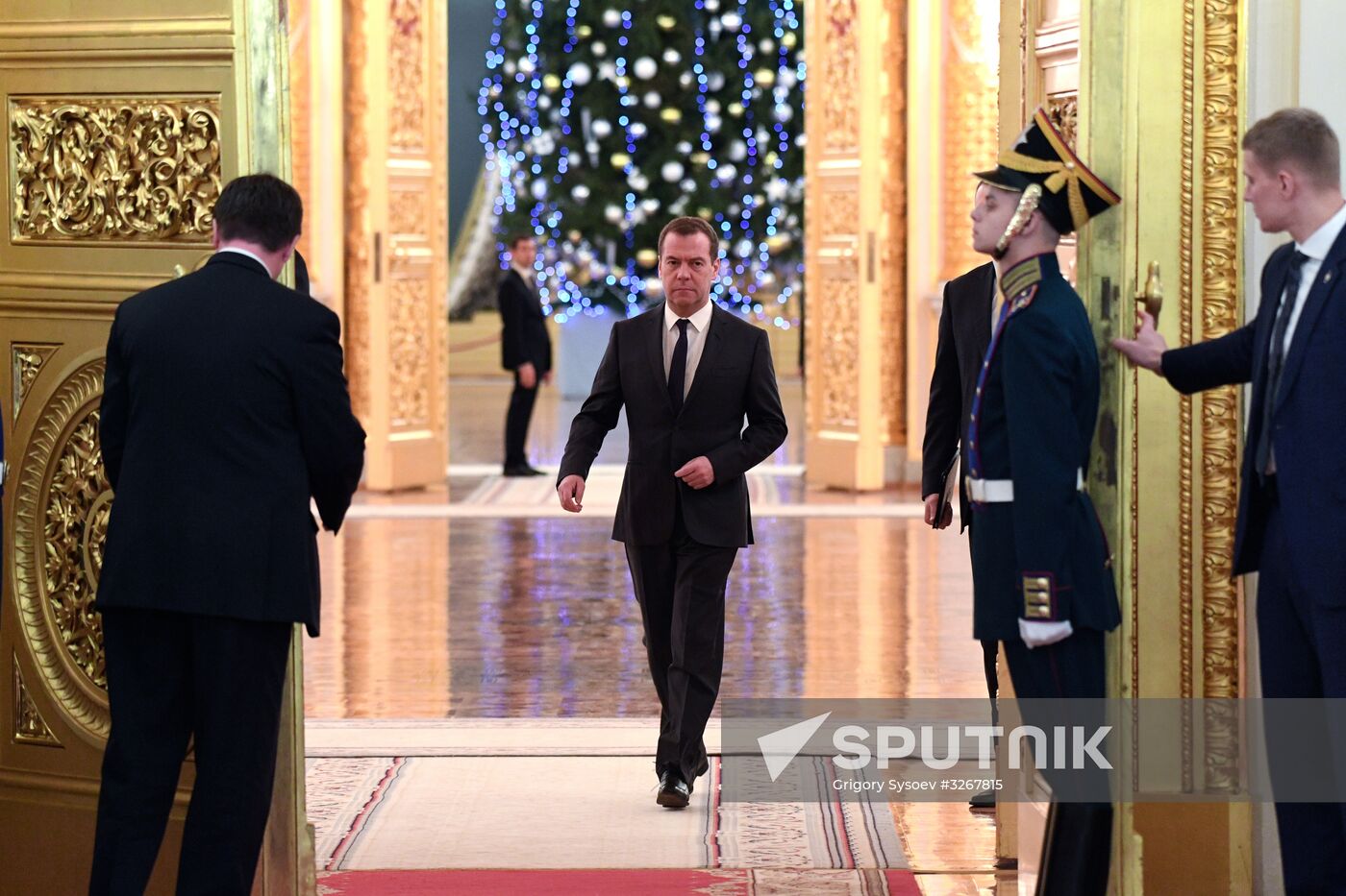 Russian President Vladimir Putin meets with service personnel who took part in counter-terrorism operation in Syria