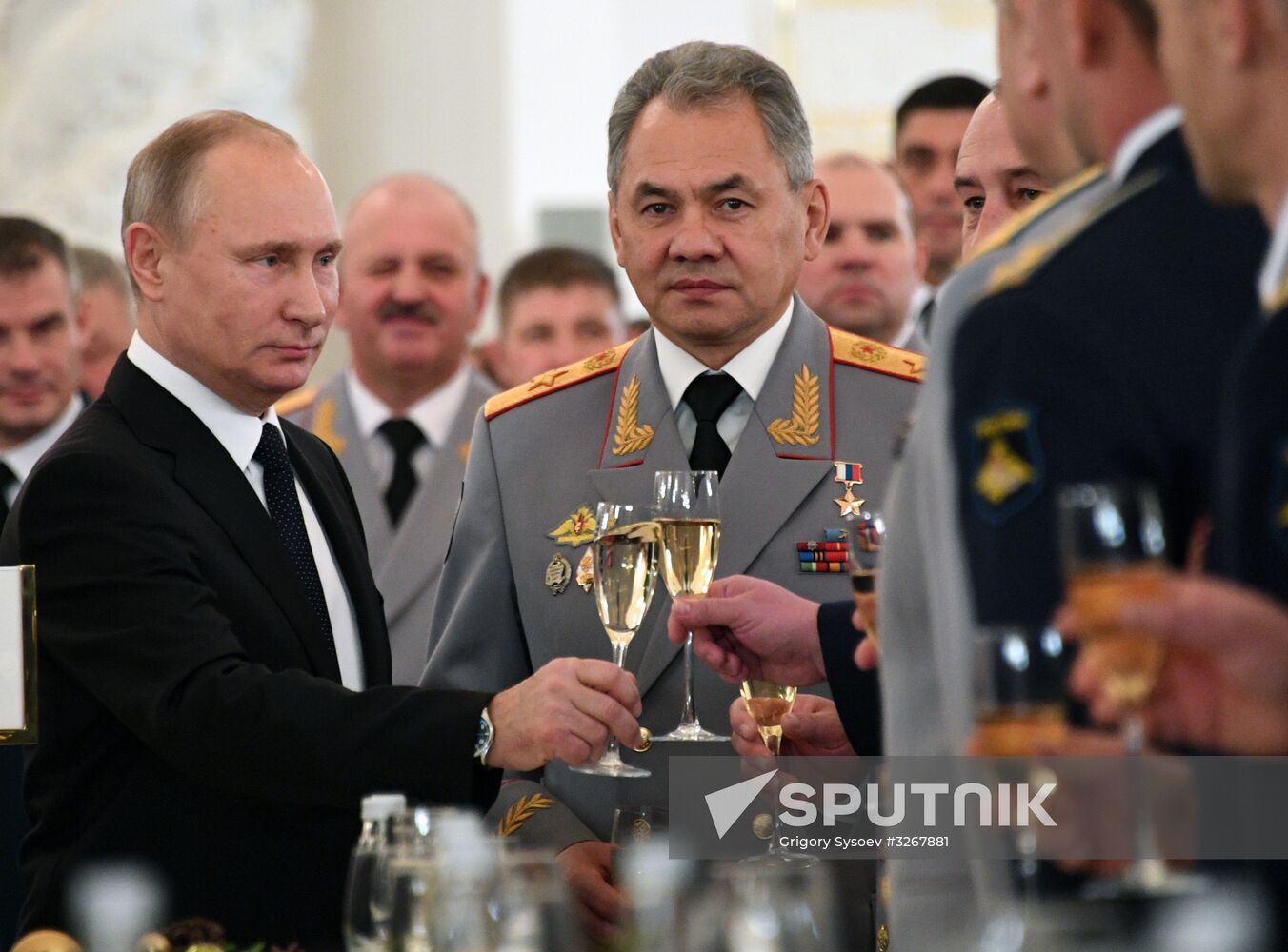 Russian President Vladimir Putin meets with service personnel who took part in counter-terrorism operation in Syria