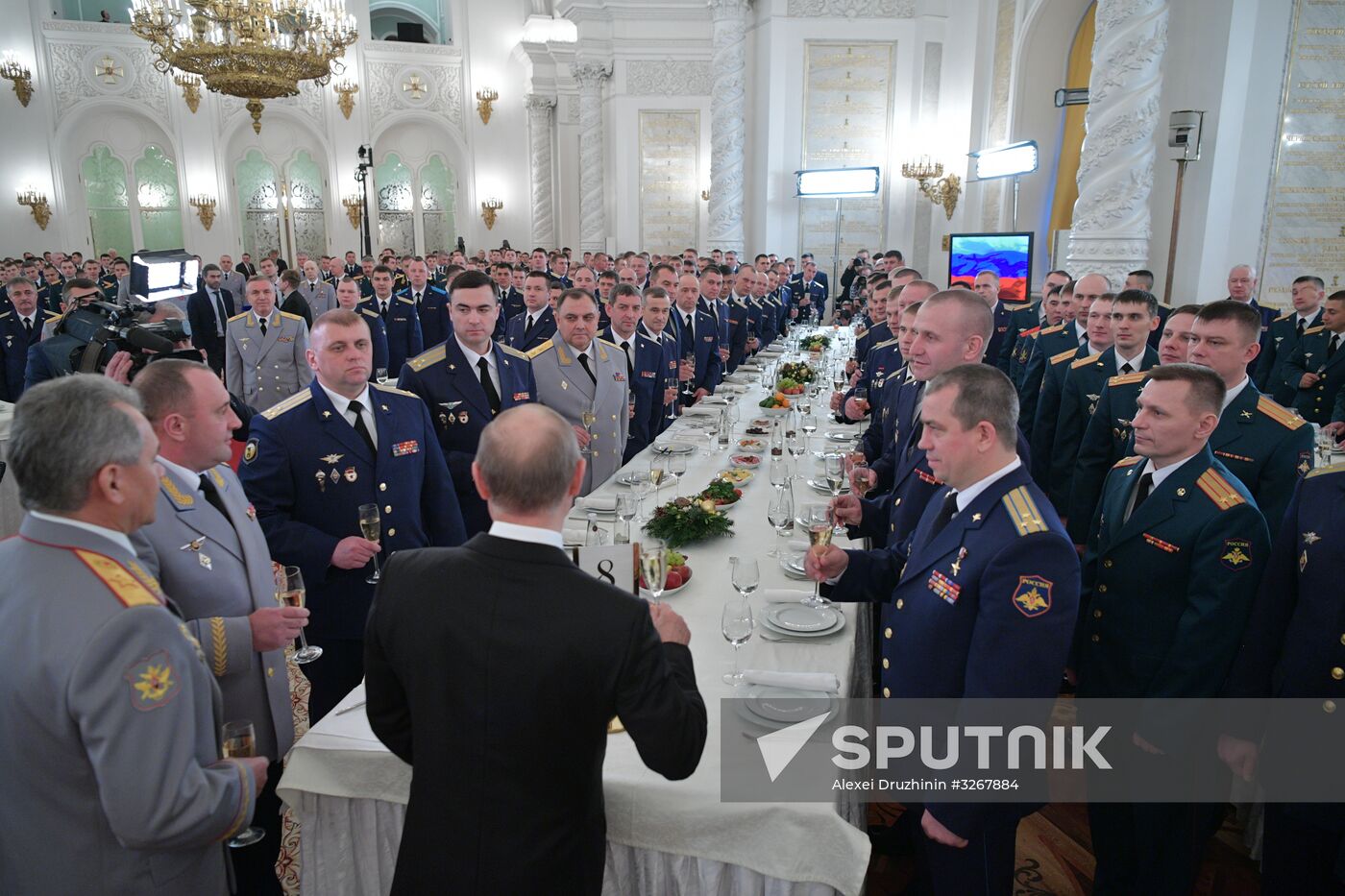 Russian President Vladimir Putin meets with service personnel who took part in counter-terrorism operation in Syria