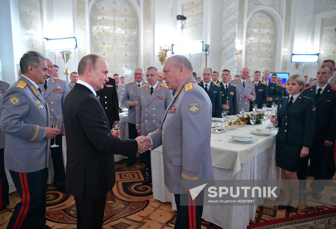 Russian President Vladimir Putin meets with service personnel who took part in counter-terrorism operation in Syria