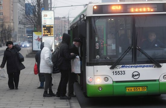 Public transit fares to go up starting January 2018