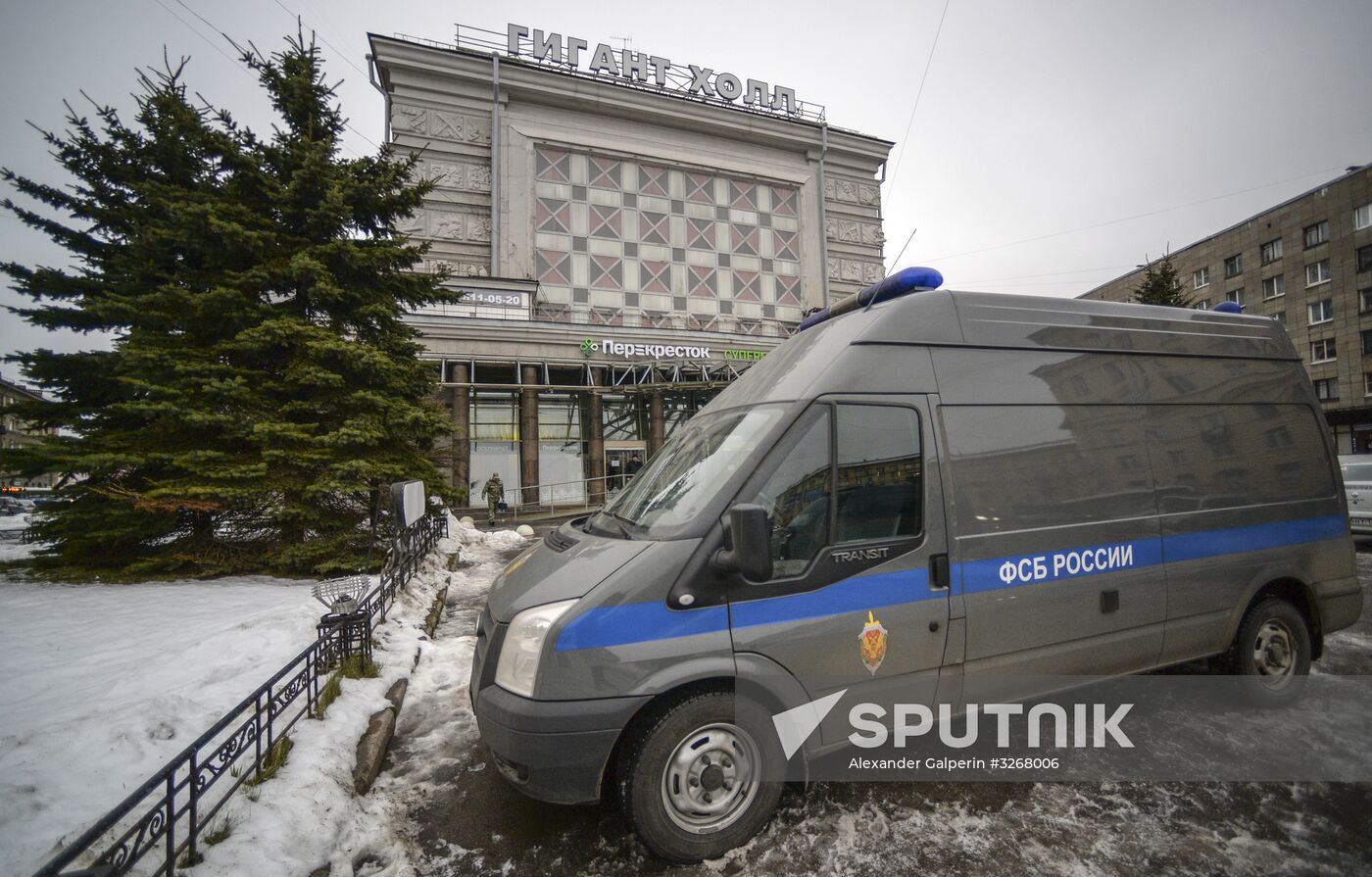 Aftermath of explosion at Perekryostok store in St. Petersburg
