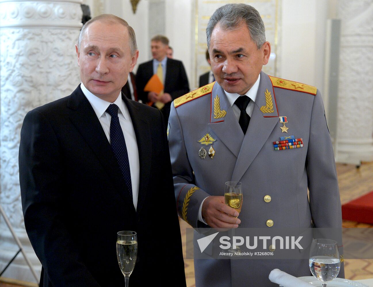 Russian President Vladimir Putin meets with service personnel who took part in counter-terrorism operation in Syria