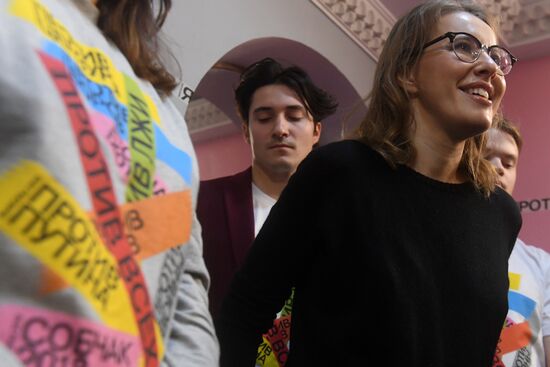 Ksenia Sobchak opens her election campaign office in Kazan