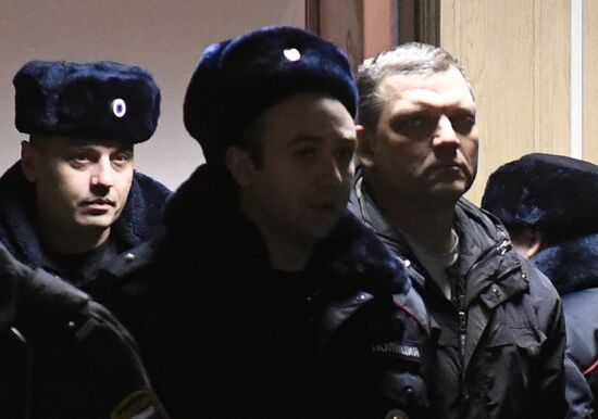 Choosing pre-trial restriction to former Director of Menshevik factory Ilya Averyanov