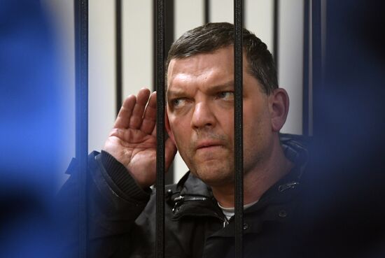Choosing pre-trial restriction to former Director of Menshevik factory Ilya Averyanov