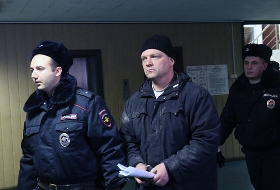 Choosing pre-trial restriction to former Director of Menshevik factory Ilya Averyanov