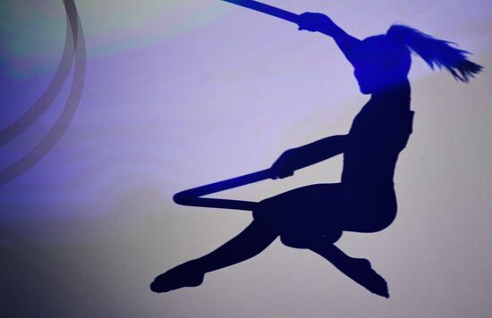 New Year show of Olympic champions 'For sport! City of future'