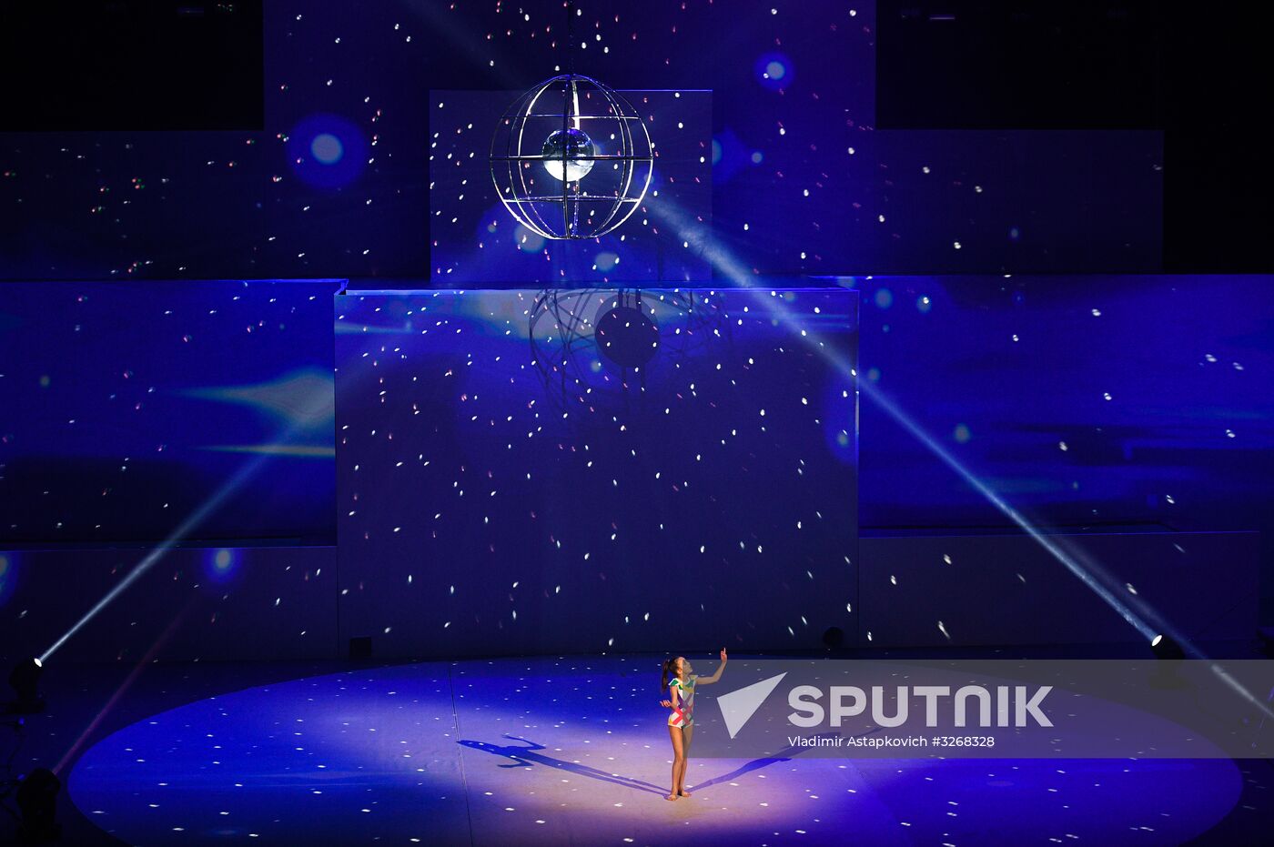 New Year show of Olympic champions 'For sport! City of future'