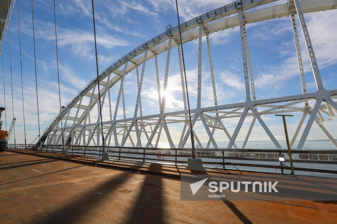 Ministry of Transport publishes photo of finished section of Crimean Bridge