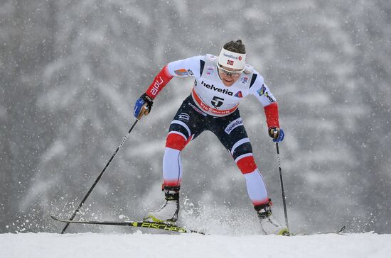 Skiing. Tour de Ski. Women's sprint