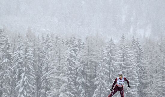Skiing. Tour de Ski. Women's sprint