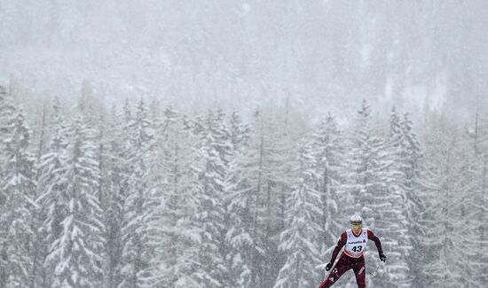 Skiing. Tour de Ski. Women's sprint