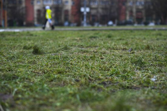 Abnormally warm weather in Moscow
