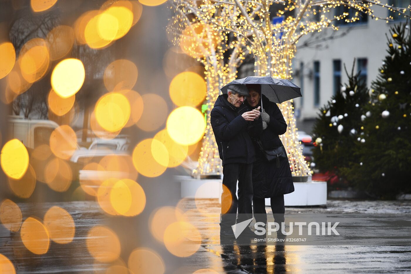 Abnormally warm weather in Moscow