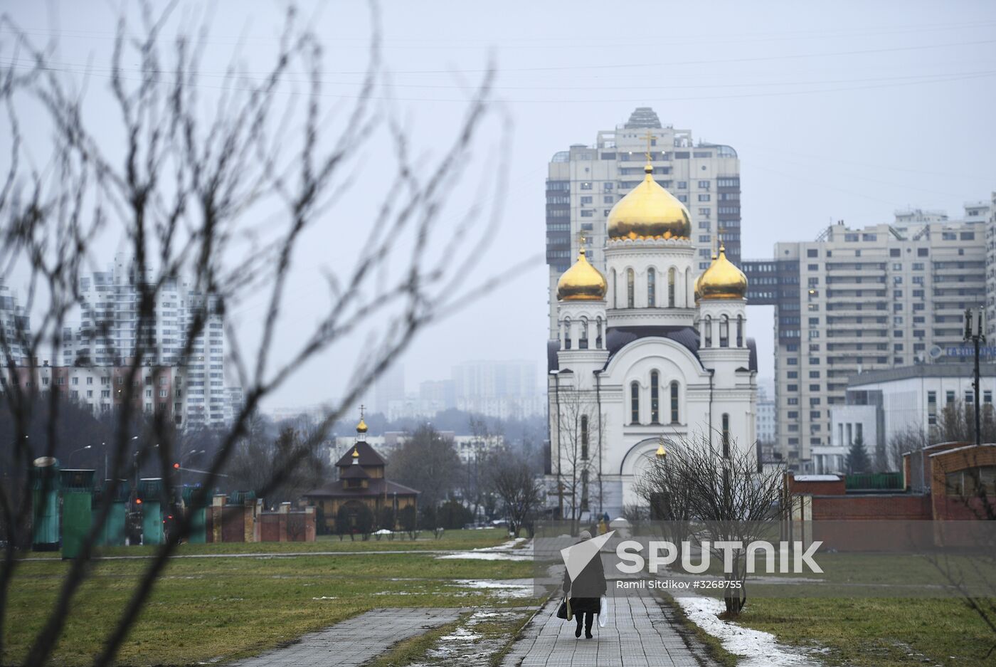 Abnormally warm weather in Moscow