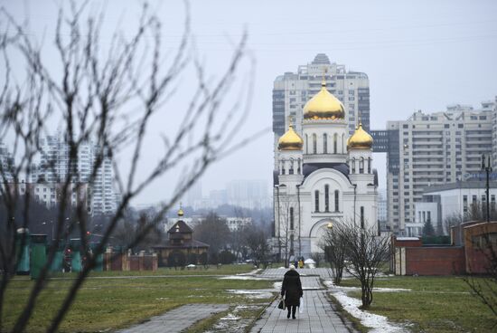 Abnormally warm weather in Moscow