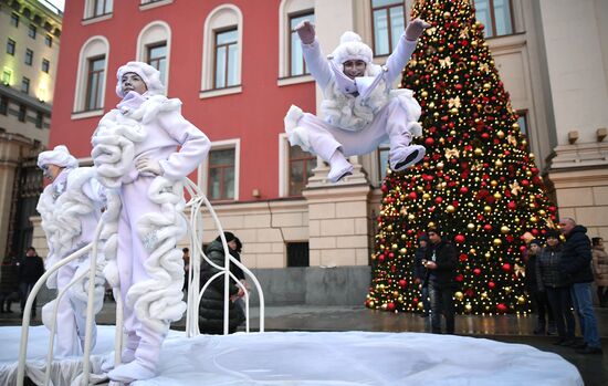 Journey to Christmas festival