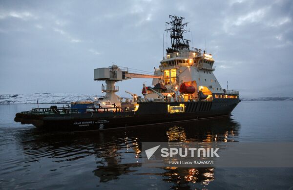 Ilya Muromets diesel electric icebreaker arrives at Northern Fleet base
