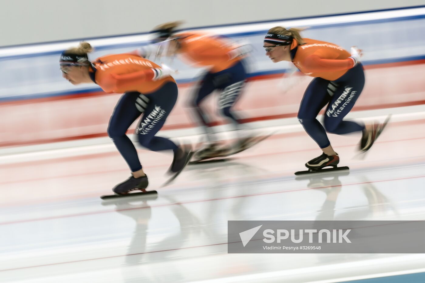 Speed skating. European Single Distance Championships. Training sessions