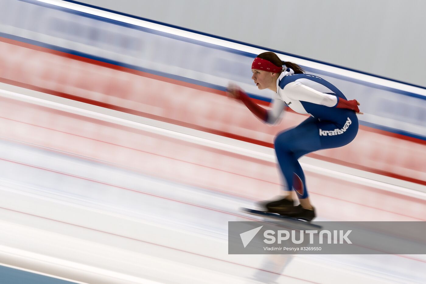 Speed skating. European Single Distance Championships. Training sessions