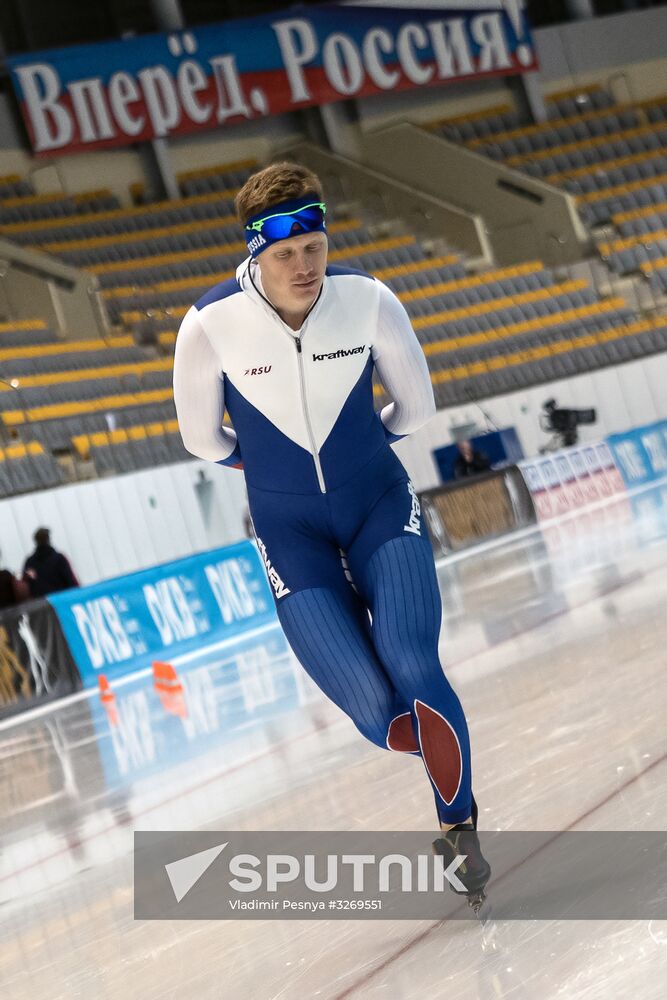 Speed skating. European Single Distance Championships. Training sessions