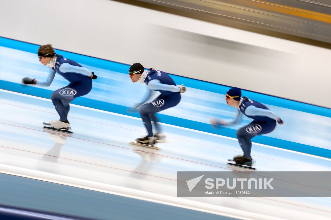 Speed skating. European Single Distance Championships. Training sessions
