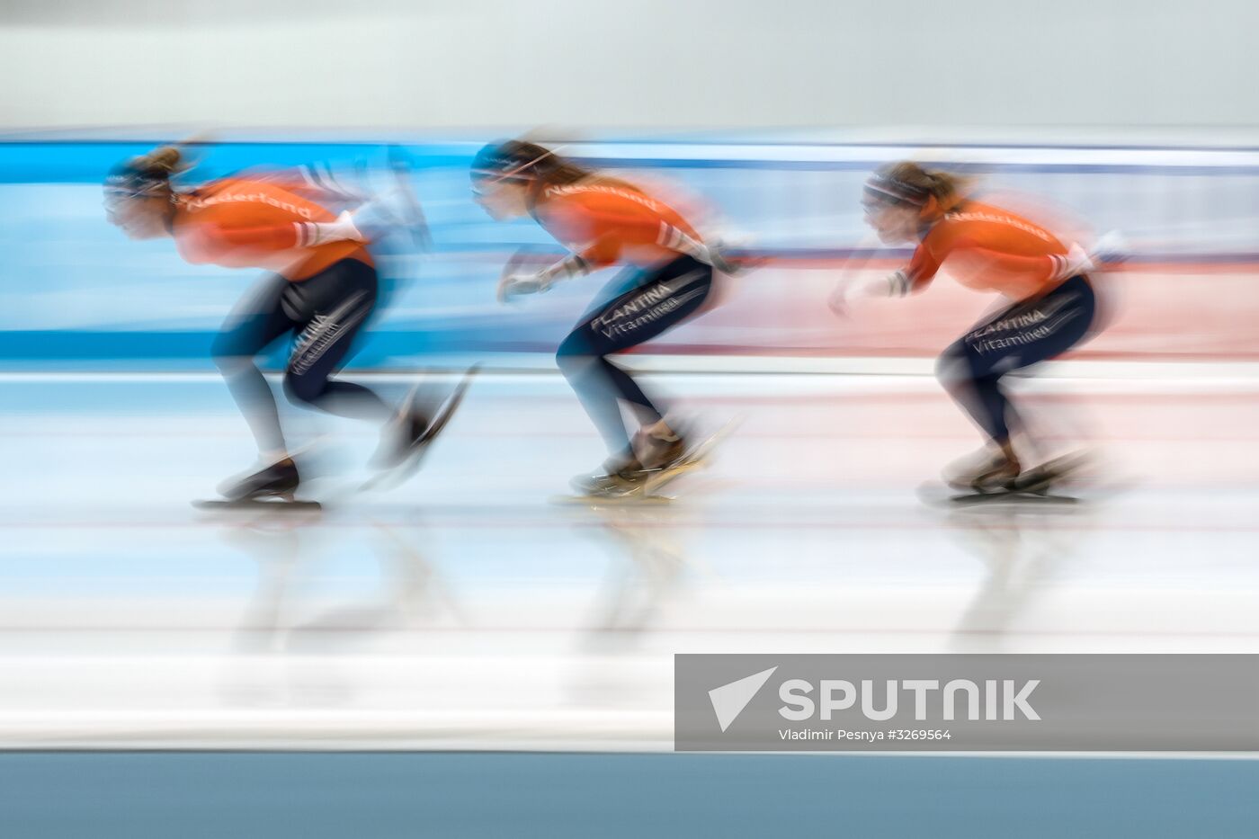 Speed skating. European Single Distance Championships. Training sessions