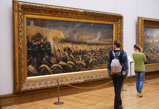 Tretyakov Gallery during New Year holidays
