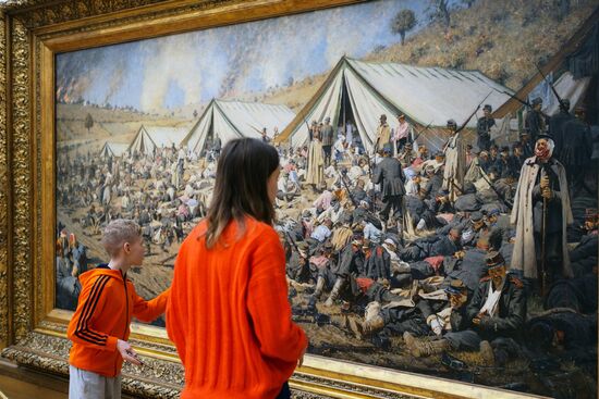 Tretyakov Gallery during New Year holidays