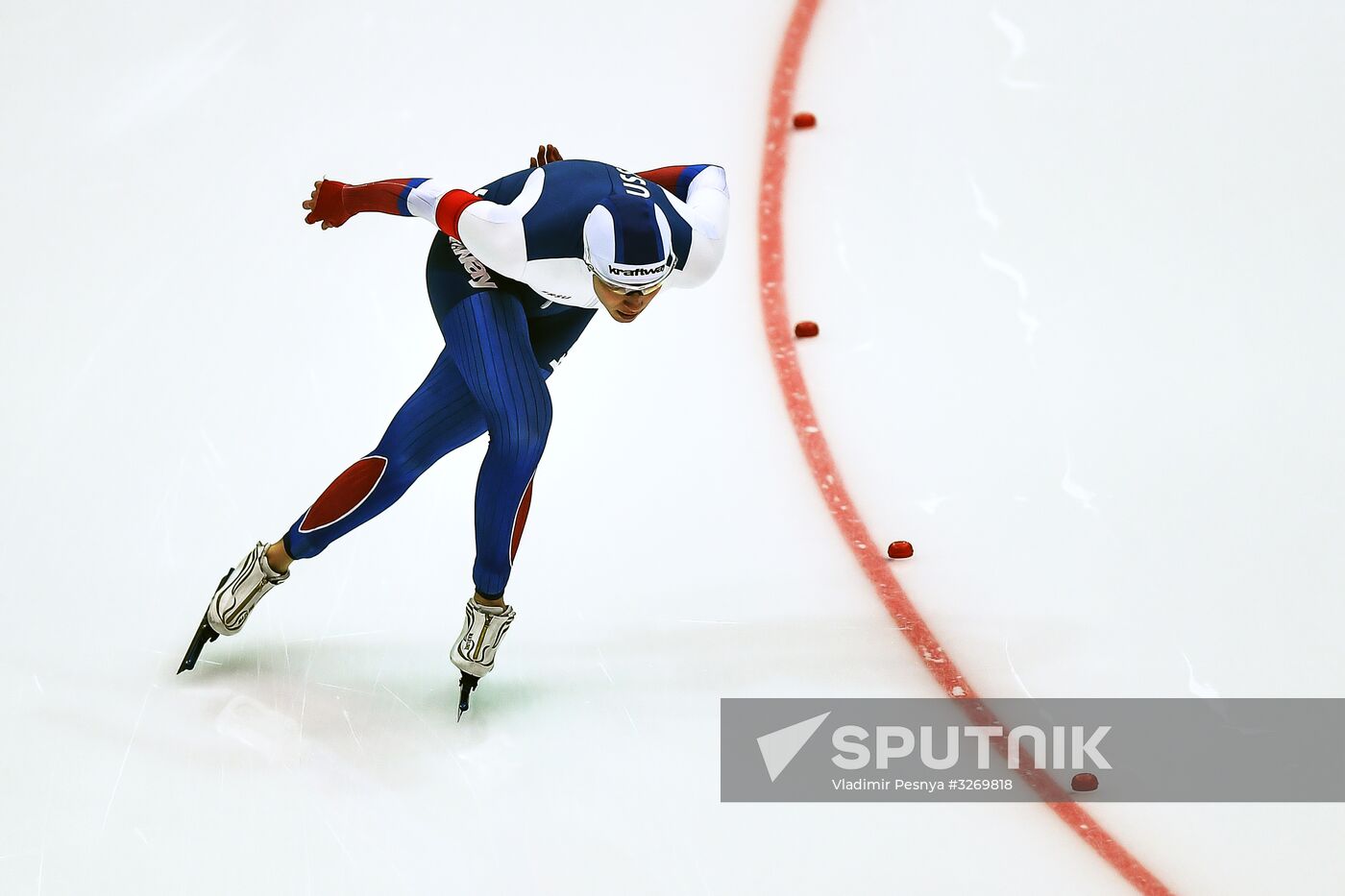 Speed skating. European Single Distance Championships. Day one