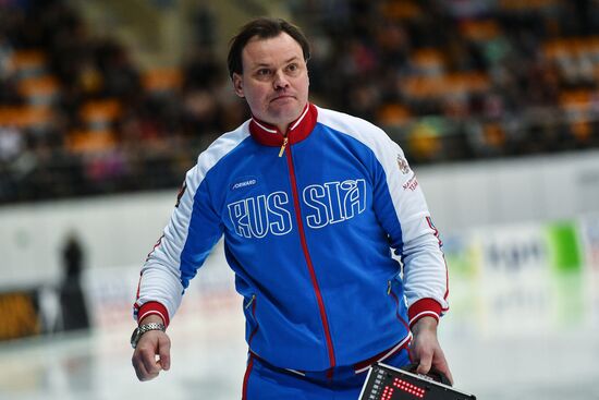 European Speed Skating Championships. Day two