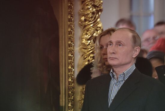 President Putin attends Christmas service