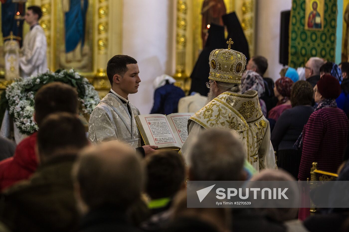 Head of Karely Archdiocese, Metropolitan of Petrozavodsk and Karely Konstantin (Goryanov), center, right, during a Christmas service at Alexander Nevsky Cathedral, Petrozavodsk. Location: Russia, Republic of Karelia, Petrozavodsk. Author: Ilya Timin/Sputnik. Christmas celebrated across Russia