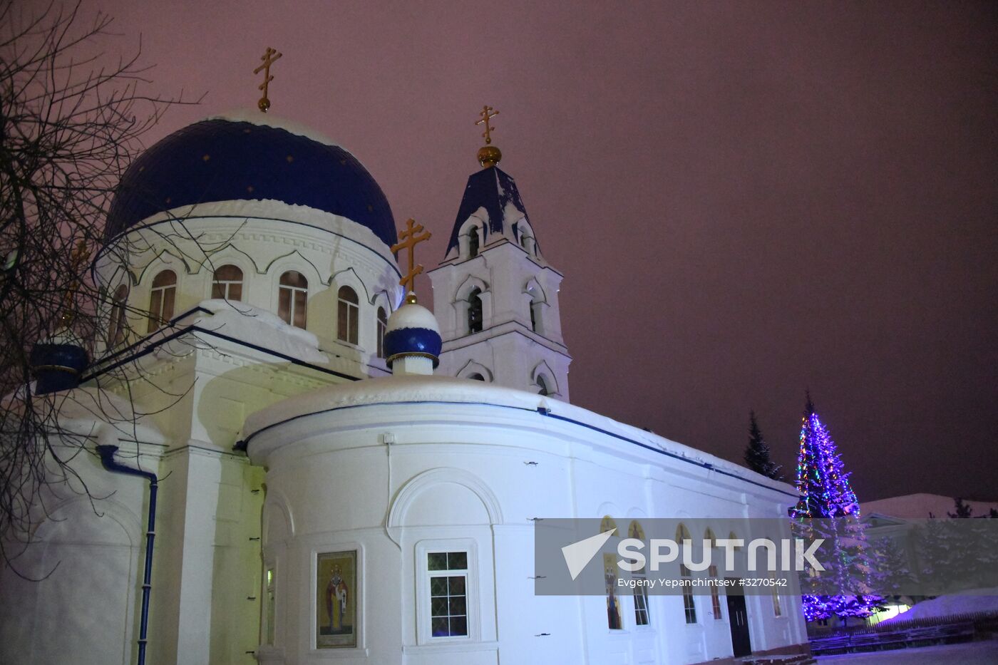 Trinity Church in Tomsk, Russia. Location: Russia, Tomsk. Author: Evgeny Yepanchintsev/Sputnik. Christmas celebrated across Russia
