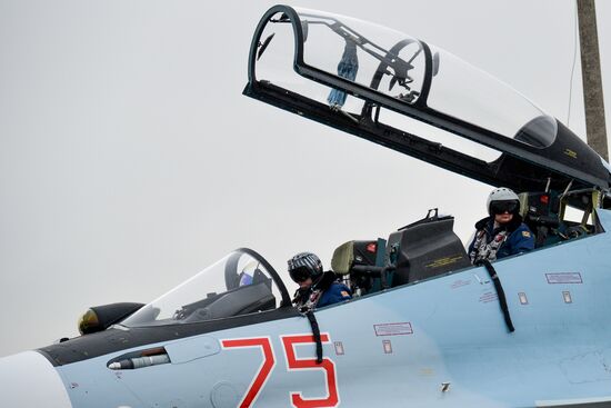 Training flights of Western Military District Fighter Aviation Regiment