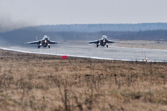 Training flights of Western Military District Fighter Aviation Regiment