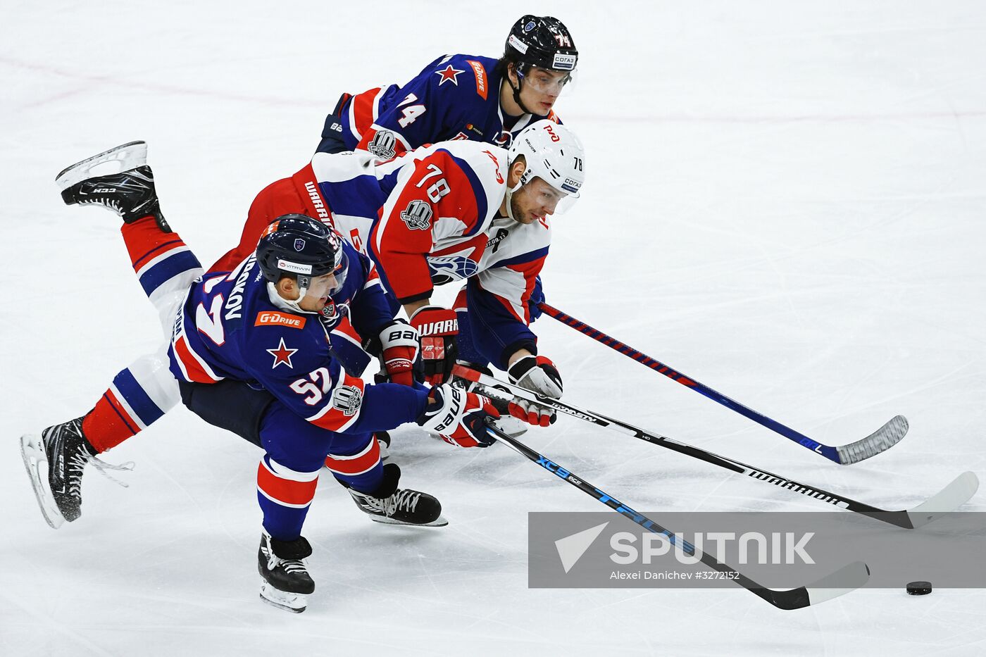 Ice hockey. Kontinental Hockey League. SKA vs. Lokomotiv