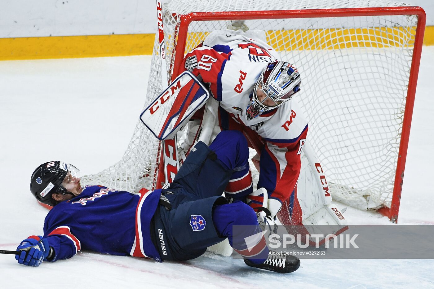 Ice hockey. Kontinental Hockey League. SKA vs. Lokomotiv